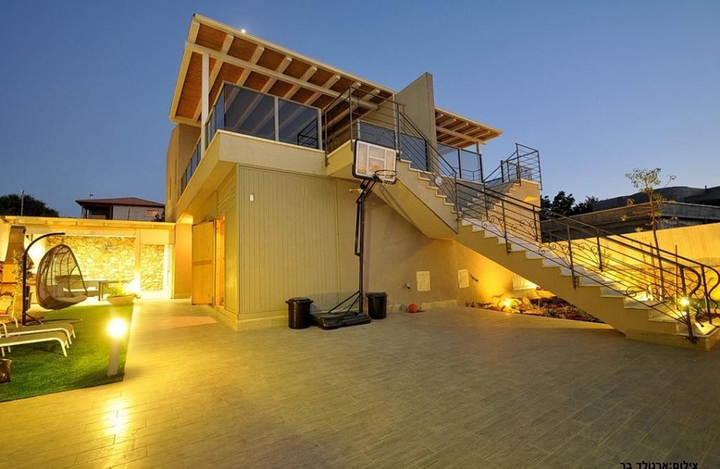 Between Sunrise And Sunset Suites Ya'ara Exterior foto